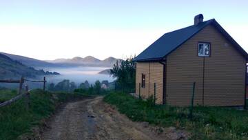 Фото Загородные дома Cottage Panorama Karpat г. Волосянка 1